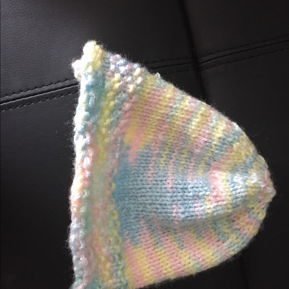 Hand knitted baby unisex hat